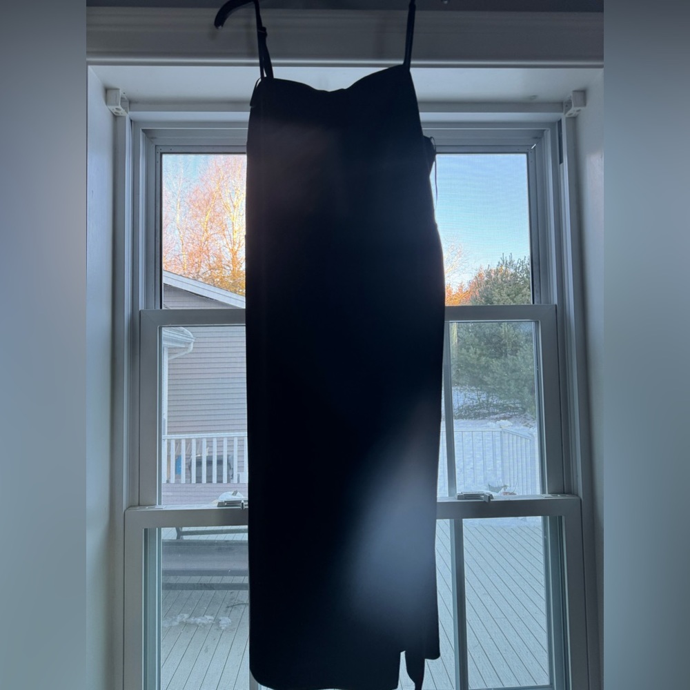 Black velvet cocktail dress *Express*